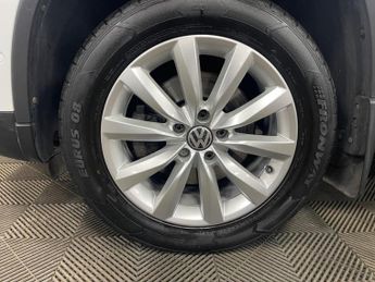 Volkswagen Tiguan 2.0 TDI BlueMotion Tech Match DSG 4WD Euro 5 (s/s) 5dr