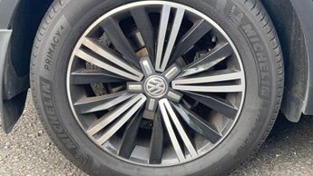 Volkswagen Tiguan 2.0 TDI BlueMotion Tech SE Navigation DSG Euro 6 (s/s) 5dr