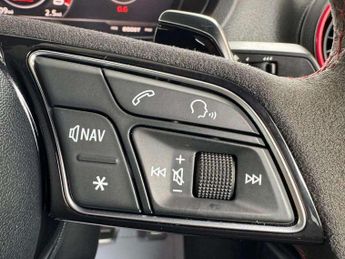 AUDI RS3 2.5 TFSI Saloon 4dr Petrol S Tronic quattro Euro 6 (s/s) (400 ps