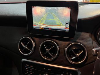 Mercedes-Benz GLA 1.6 GLA200 SE (Executive) 7G-DCT Euro 6 (s/s) 5dr