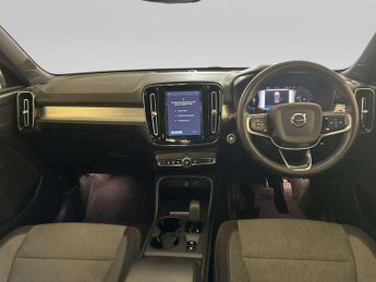 Volvo XC40 2.0 B3 MHEV Core DCT Auto Euro 6 (s/s) 5dr