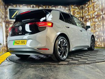Volkswagen ID.3 Pro Performance 58kWh Life Auto 5dr