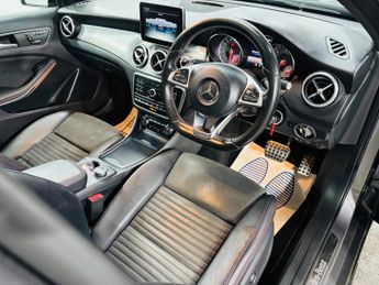 Mercedes-Benz GLA 2.1 GLA220d AMG Line (Premium Plus) 7G-DCT 4MATIC Euro 6 (s/s) 5