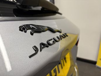 Jaguar E-PACE 2.0 P250 MHEV R-Dynamic SE Auto AWD Euro 6 (s/s) 5dr
