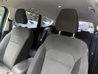 Ford Kuga 2.0 TDCi EcoBlue Zetec Powershift AWD Euro 6 (s/s) 5dr