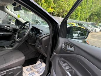 Ford Kuga 2.0 TDCi EcoBlue Zetec Powershift AWD Euro 6 (s/s) 5dr