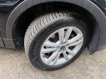 Ford Kuga 2.0 TDCi EcoBlue Zetec Powershift AWD Euro 6 (s/s) 5dr