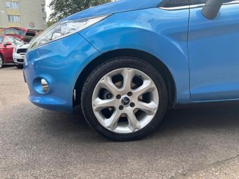 Ford Fiesta 1.25 Zetec 5dr
