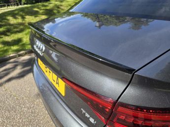 Audi A4 1.4 TFSI Black Edition S Tronic Euro 6 (s/s) 4dr