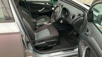 Ford Mondeo 2.0 TDCi Zetec 5dr