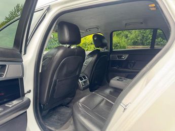 Jaguar XF 3.0d S V6 Portfolio Sportbrake Auto Euro 5 (s/s) 5dr