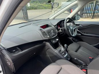 Vauxhall Zafira Tourer 1.4i Turbo SRi Euro 6 5dr