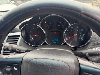 Chevrolet Cruze 1.8 LTZ Euro 5 5dr