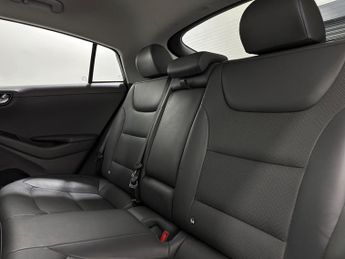 Hyundai IONIQ 1.6 h-GDi Premium SE DCT Euro 6 (s/s) 5dr
