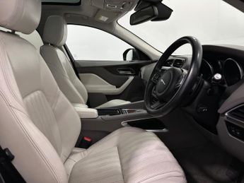 Jaguar F-PACE 2.0 D180 Portfolio Auto AWD Euro 6 (s/s) 5dr