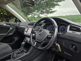 Volkswagen Tiguan 2.0 TDI BlueMotion Tech SEL SUV 5dr Diesel DSG 4Motion Euro 6 (s