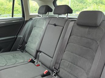 Volkswagen Tiguan 2.0 TDI BlueMotion Tech SEL SUV 5dr Diesel DSG 4Motion Euro 6 (s