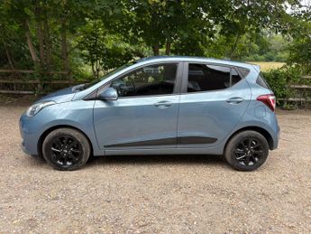 Hyundai i10 1.0 Blue Drive Premium Euro 6 (s/s) 5dr