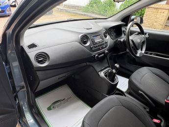 Hyundai i10 1.0 Blue Drive Premium Euro 6 (s/s) 5dr
