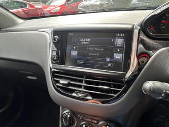 Peugeot 208 1.2 VTi PureTech Active Euro 5 5dr