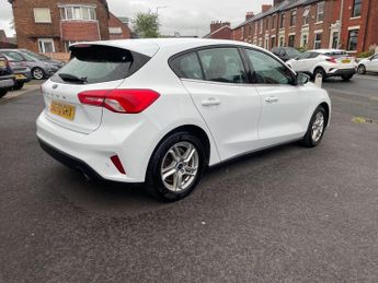 Ford Focus 1.5 EcoBlue Zetec Hatchback 5dr Diesel Auto Euro 6 (s/s) (120 ps
