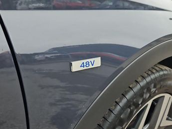 Hyundai Bayon 1.0 T-GDi MHEV Premium SUV 5dr Petrol Hybrid DCT Euro 6 (s/s) (1