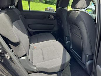 Hyundai INSTER 5dr Hat 85kw 2 49kwh