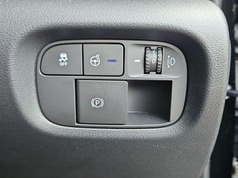 Hyundai INSTER 5dr Hat 85kw 2 49kwh