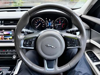 Jaguar XF 2.0d Prestige Auto Euro 6 (s/s) 4dr