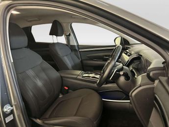 Hyundai TUCSON 1.6 T-GDi 13.8kWh Premium SUV 5dr Petrol Plug-in Hybrid Auto 4WD
