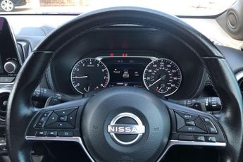 Nissan Juke 1.0 DiG-T 114 N-Connecta 5dr DCT