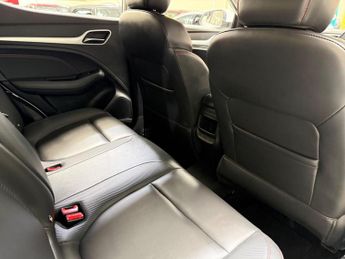 MG MG ZS 1.0 T-GDI Exclusive Auto Euro 6 5dr