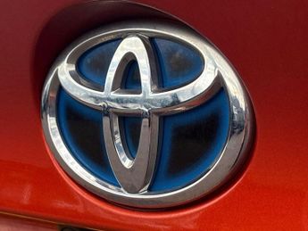 Toyota C-HR 2.0 VVT-h Orange Edition SUV 5dr Petrol Hybrid CVT Euro 6 (s/s) 