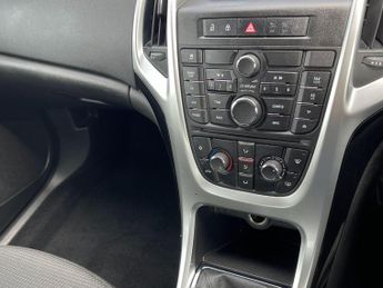Vauxhall Astra 1.4T 16v SRi Euro 5 5dr