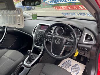 Vauxhall Astra 1.4T 16v SRi Euro 5 5dr