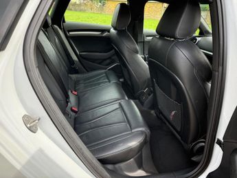 Audi A3 2.0 TDI S line Sportback S Tronic Euro 5 (s/s) 5dr