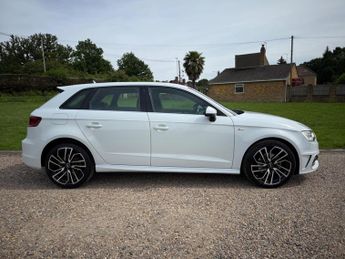 Audi A3 2.0 TDI S line Sportback S Tronic Euro 5 (s/s) 5dr