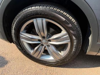 Volkswagen Tiguan Allspace 2.0 TDI Match DSG 4Motion Euro 6 (s/s) 5dr