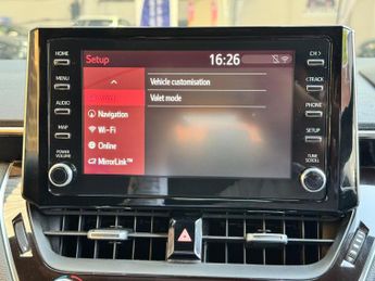 Toyota Corolla 1.8 VVT-h Design CVT Euro 6 (s/s) 5dr