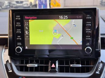 Toyota Corolla 1.8 VVT-h Design CVT Euro 6 (s/s) 5dr