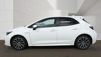 Toyota Corolla 1.8 VVT-h Design CVT Euro 6 (s/s) 5dr