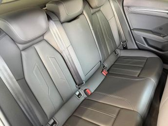 Audi A3 S LINE 40 TFSI E S-A