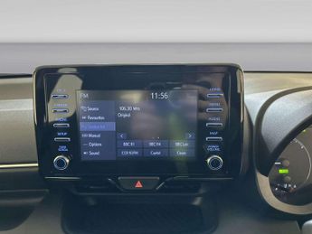 Toyota Yaris 1.5 VVT-h Icon Hatchback 5dr Petrol Hybrid E-CVT Euro 6 (s/s) (1