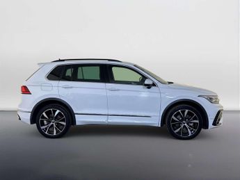 Volkswagen Tiguan 1.4 TSI 13kWh R-Line SUV 5dr Petrol Plug-in Hybrid DSG Euro 6 (s