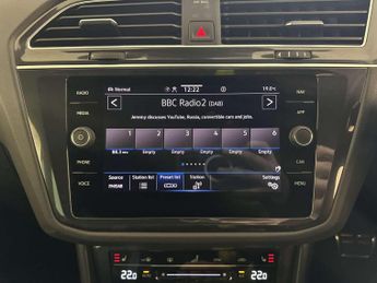 Volkswagen Tiguan 1.4 TSI 13kWh R-Line SUV 5dr Petrol Plug-in Hybrid DSG Euro 6 (s