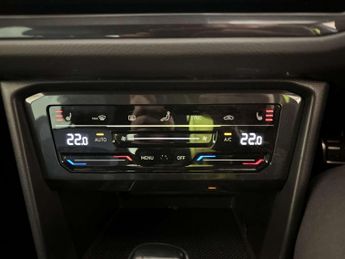Volkswagen Tiguan 1.4 TSI 13kWh R-Line SUV 5dr Petrol Plug-in Hybrid DSG Euro 6 (s