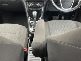 Vauxhall Mokka X 1.4i Turbo Design Nav Auto Euro 6 5dr