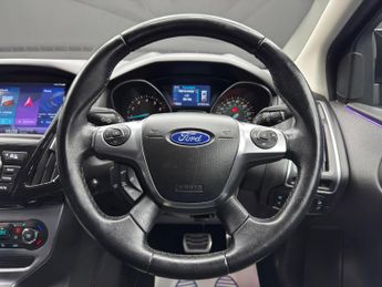 Ford Focus 1.6 Titanium Navigator Powershift Euro 5 5dr