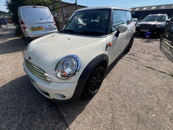 MINI Hatch 2.0 Cooper D Auto Euro 5 3dr