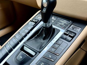 Porsche Macan 3.0 V6 S SUV 5dr Petrol PDK 4WD Euro 6 (s/s) (340 ps)